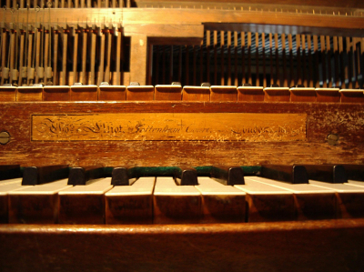 The Thomas Elliot Organ